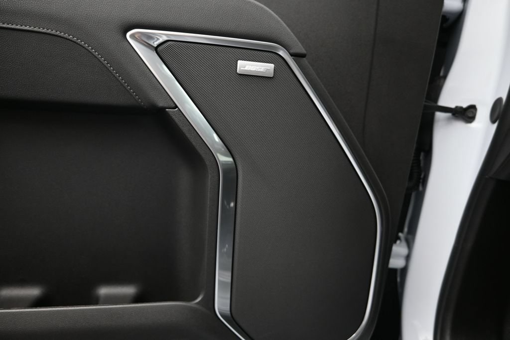 2026 GMC Sierra 1500 SLT - Photo 12