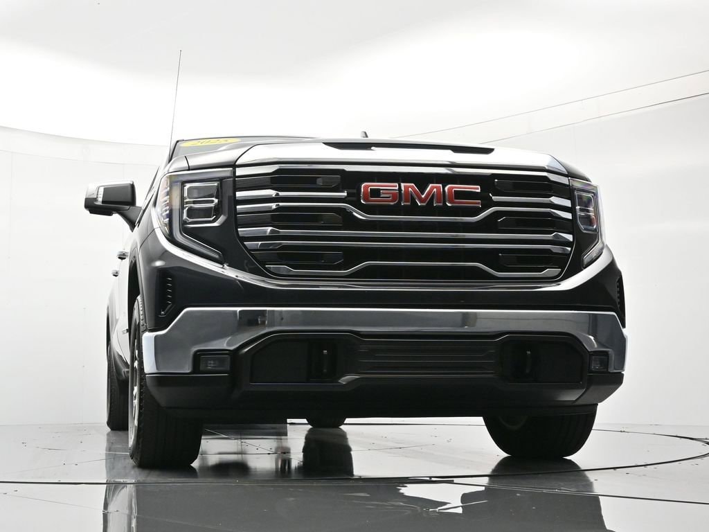 2025 GMC Sierra 1500 SLT - Photo 38