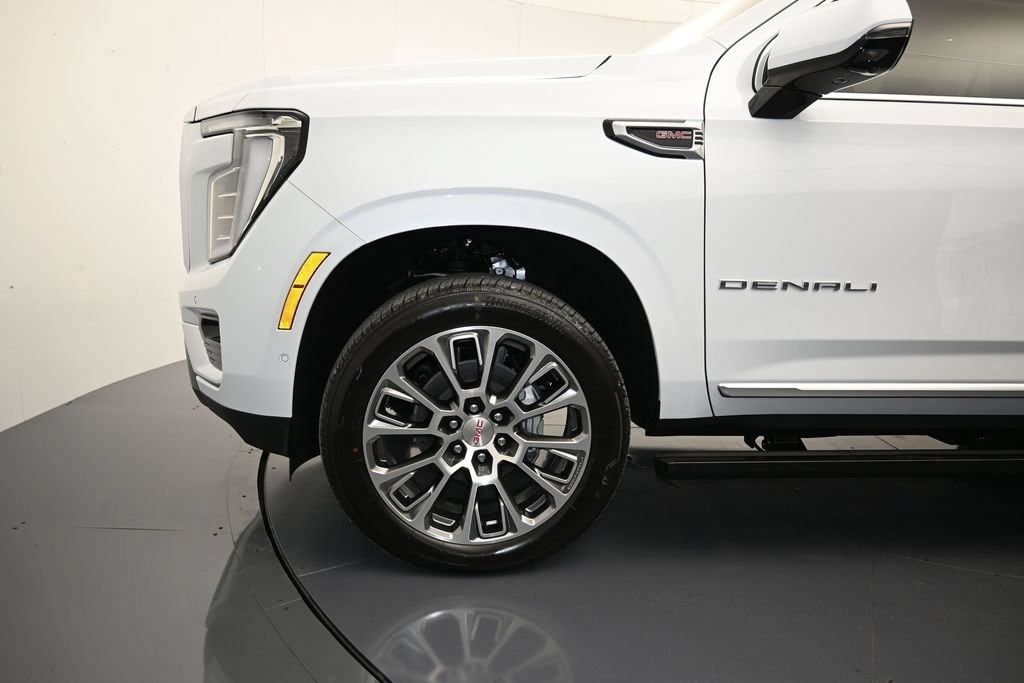2026 GMC Yukon XL Denali - Photo 9