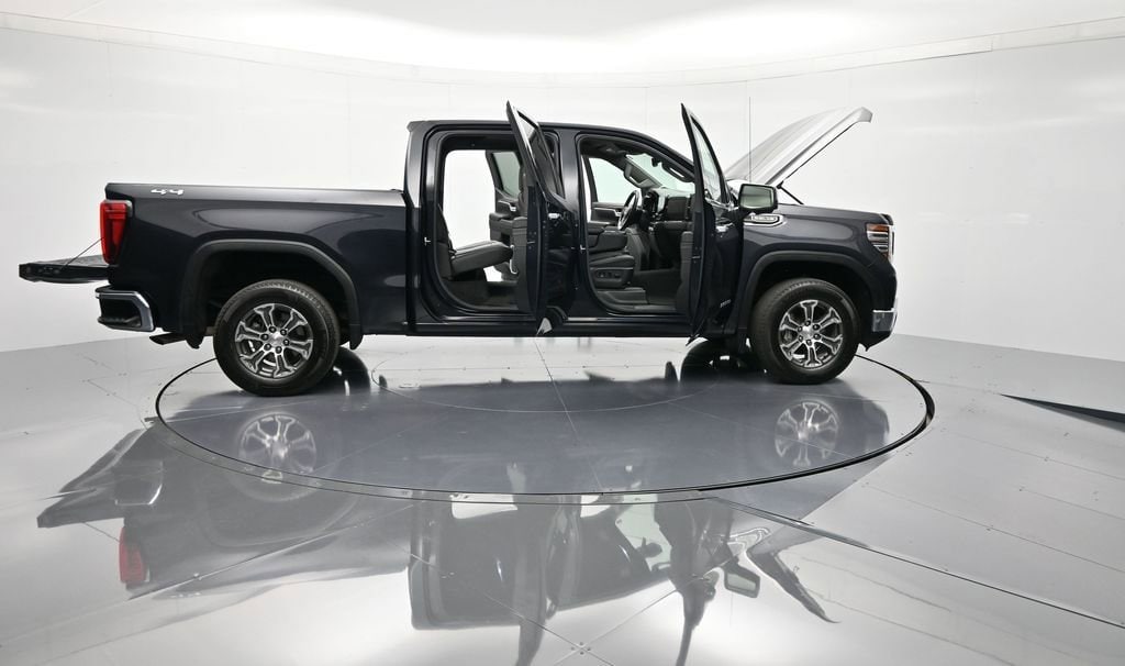 2025 GMC Sierra 1500 SLT - Photo 48