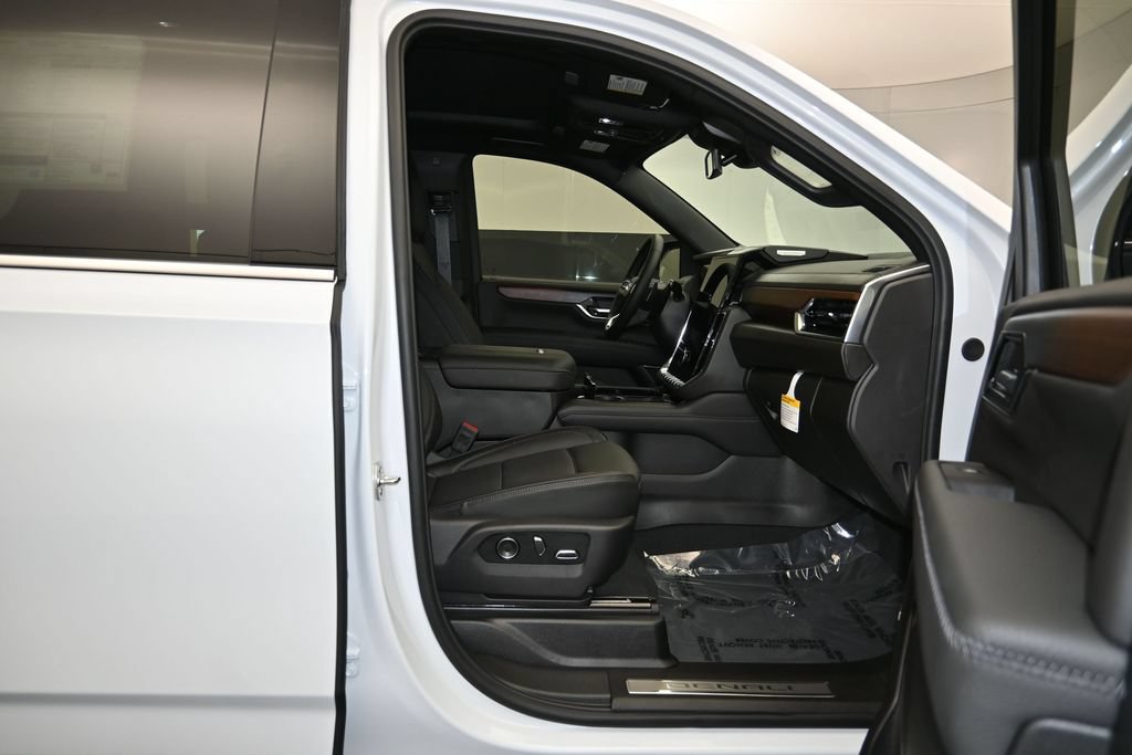 2026 GMC Yukon XL Denali - Photo 29
