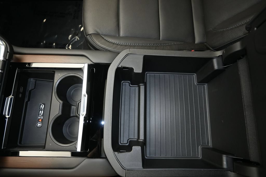 2026 GMC Yukon XL Denali - Photo 20