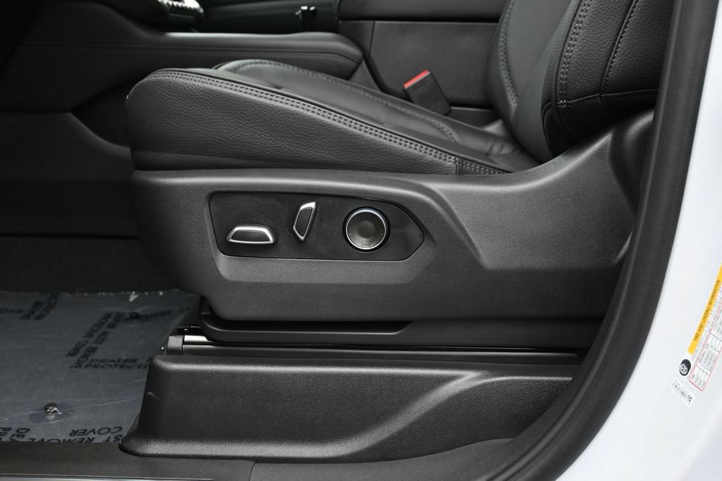 2026 GMC Yukon XL Denali - Photo 23