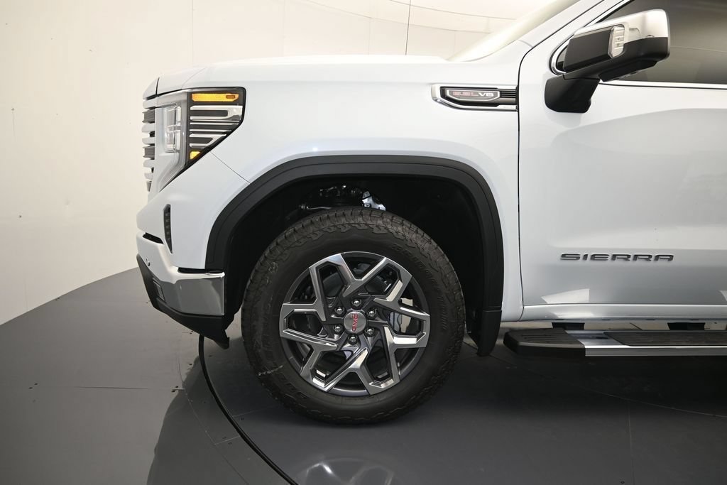 2026 GMC Sierra 1500 SLT - Photo 9
