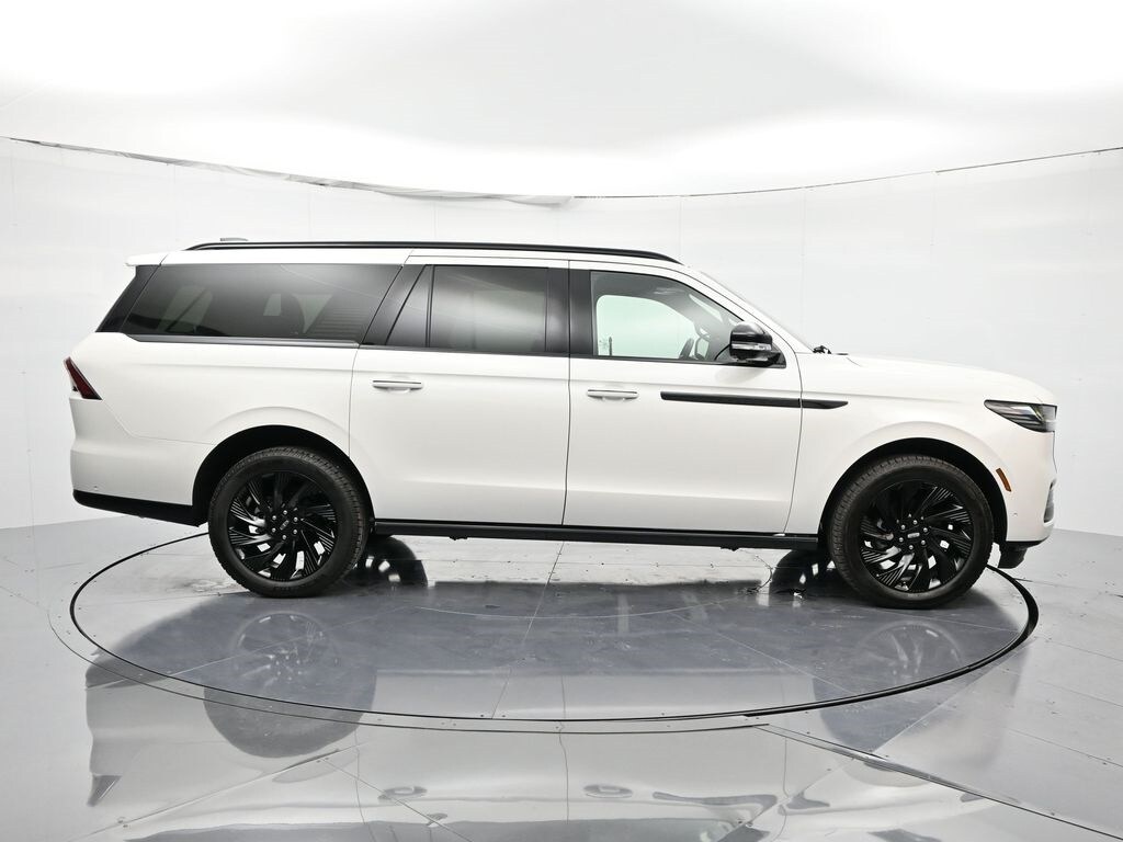 New 2025 Lincoln Navigator L Reserve SUV