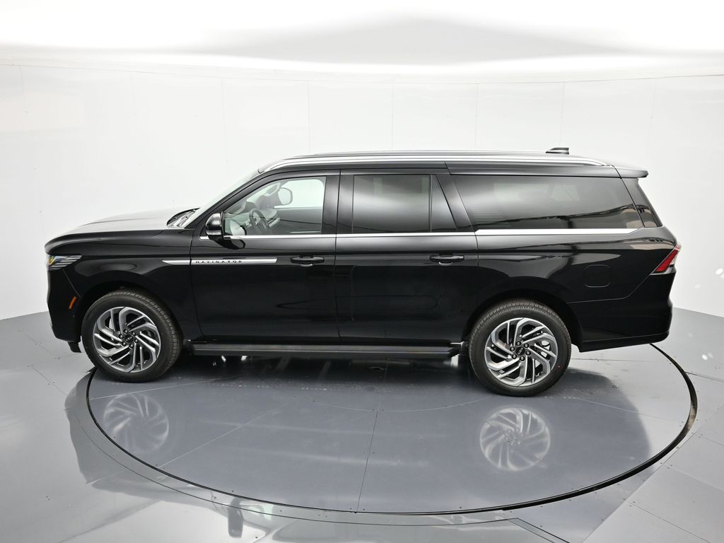 2026 Lincoln Navigator Premiere L - Photo 37