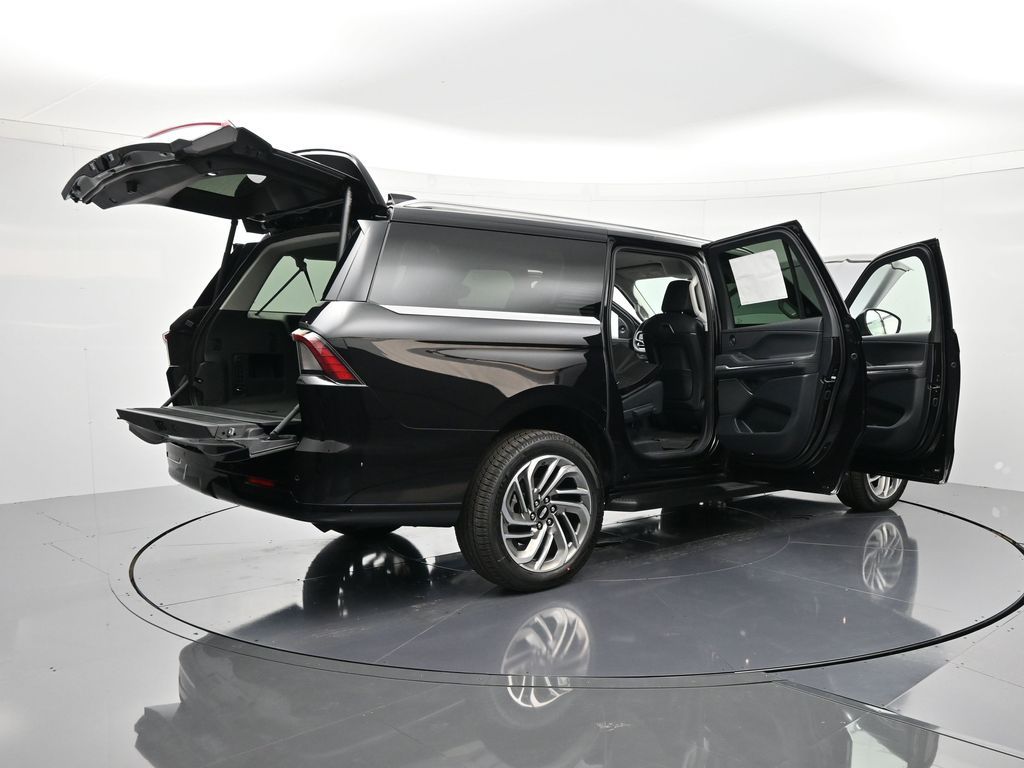 2026 Lincoln Navigator Premiere L - Photo 48