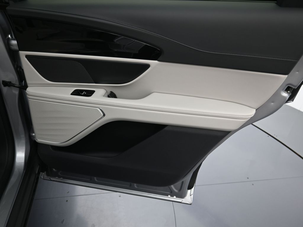 2026 Lincoln Nautilus Premiere - Photo 34