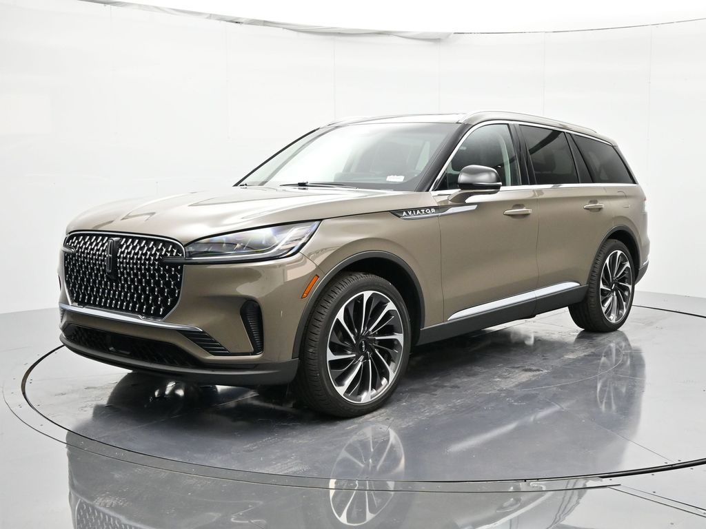 2025 Lincoln Aviator Reserve RWD's photo