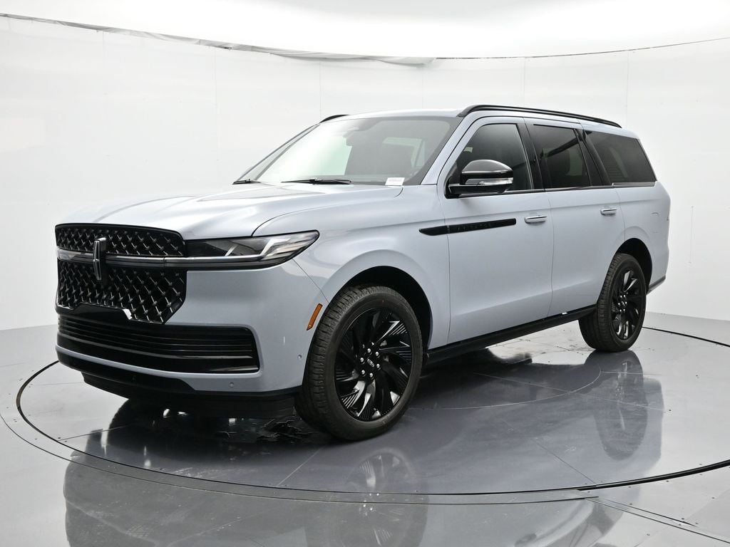 2025 Lincoln Navigator Reserve's photo