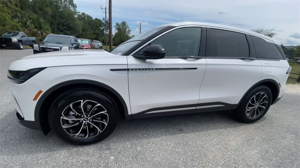 New 2025 Lincoln Nautilus Premiere SUV