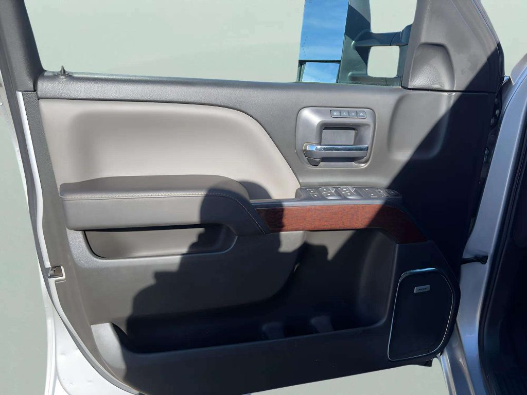 2017 GMC Sierra 1500 SLT - Photo 36
