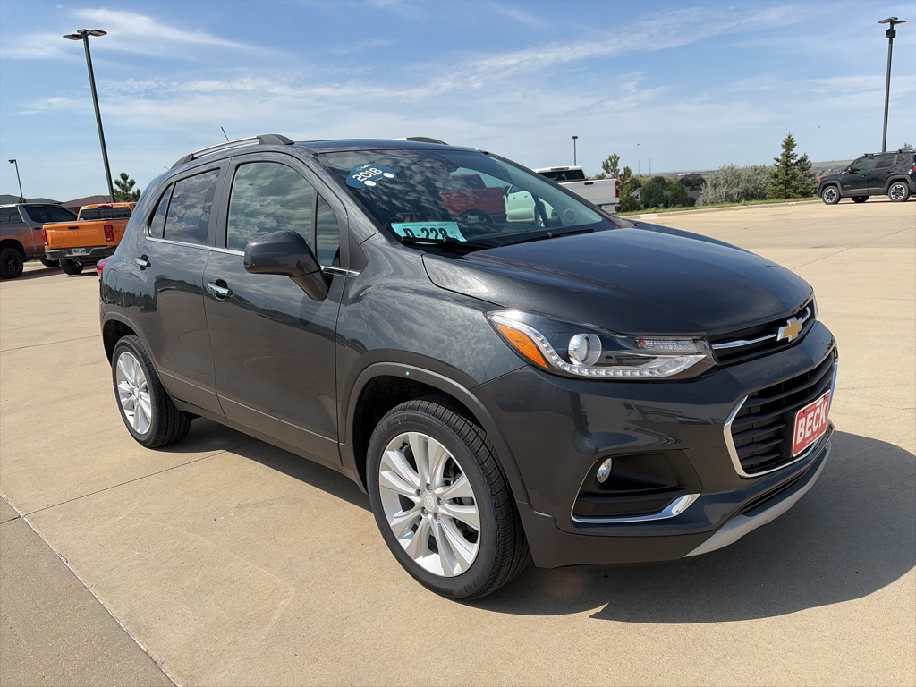 Certified 2018 Chevrolet Trax Premier with VIN 3GNCJRSB7JL290567 for sale in Pierre, SD