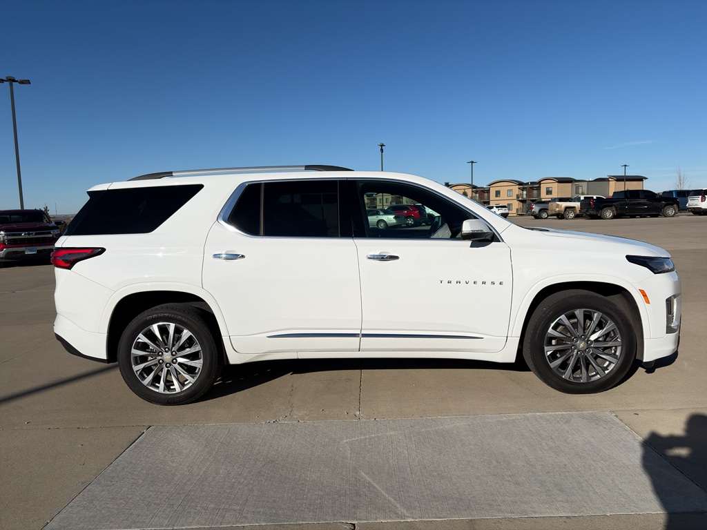 Used 2023 Chevrolet Traverse Premier SUV