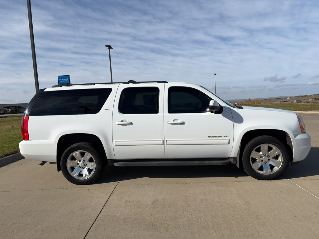 2011 GMC Yukon XL SLT