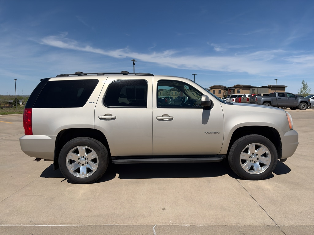 2013 GMC Yukon 4WD SLT's photo
