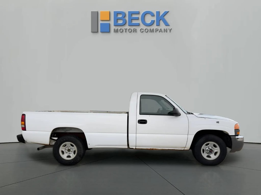 Used 2003 GMC Sierra 1500 Work Truck with VIN 1GTEK14T03Z229689 for sale in Pierre, SD