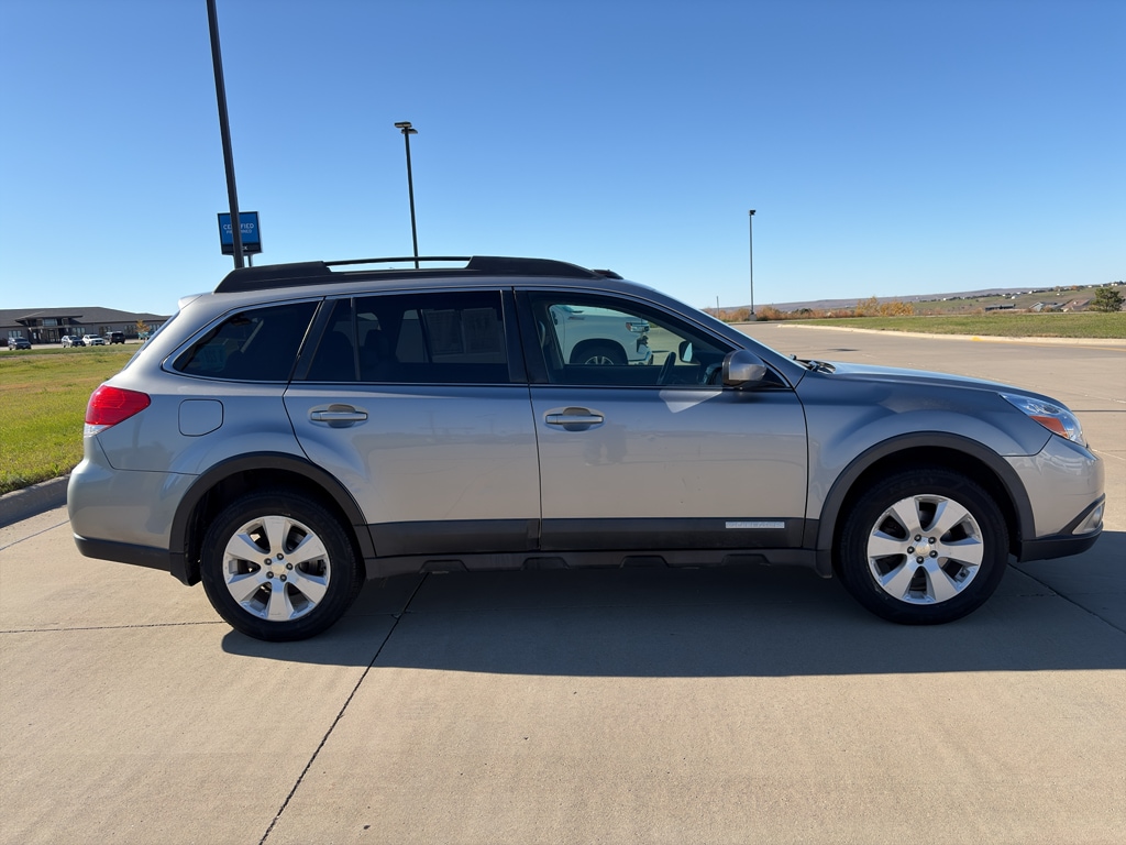 Used 2010 Subaru Outback Ltd Pwr Moon SUV