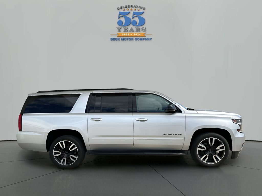 Used 2019 Chevrolet Suburban Premier with VIN 1GNSKJKJXKR116746 for sale in Pierre, SD