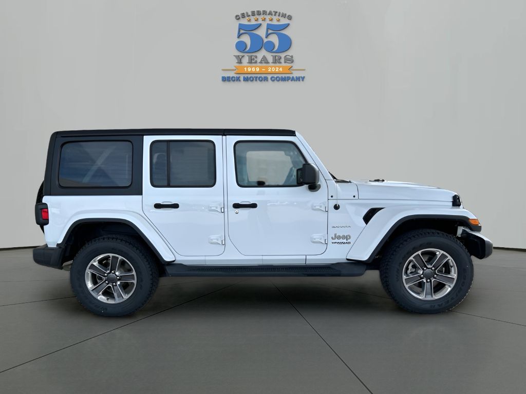 Used 2020 Jeep Wrangler Unlimited Sahara with VIN 1C4HJXEN1LW256744 for sale in Pierre, SD