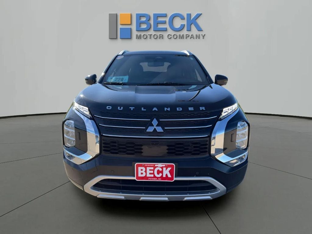 Used 2022 Mitsubishi Outlander SEL CUV