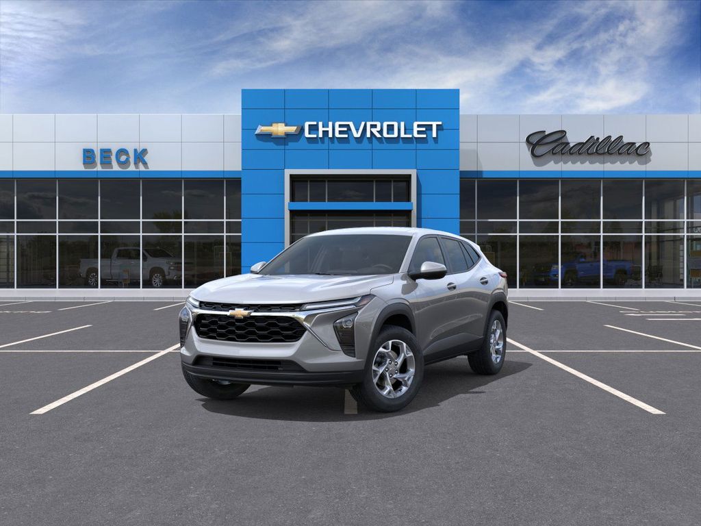 2026 Chevrolet Trax LS - Photo 8