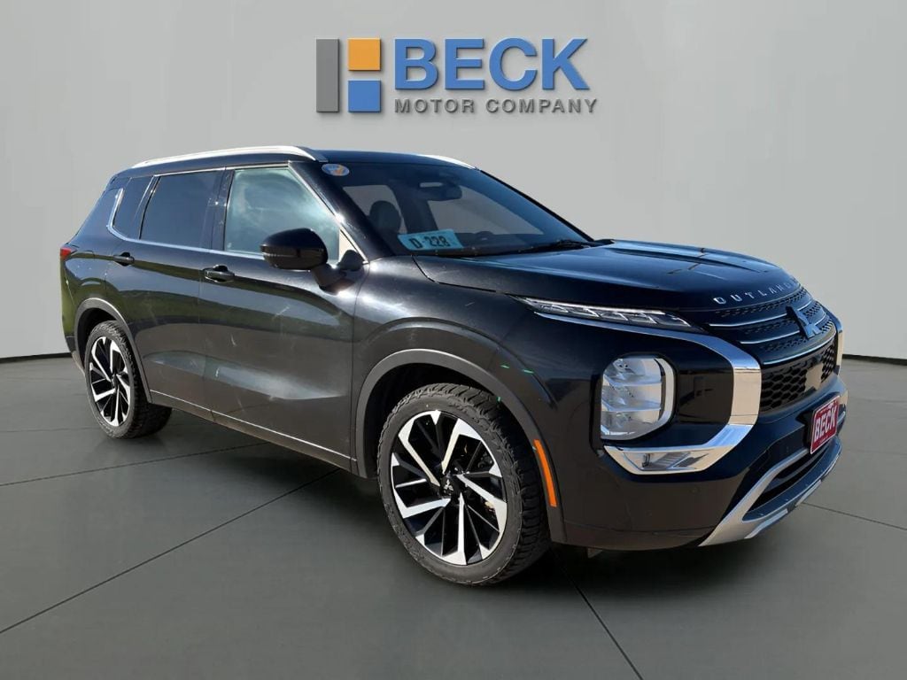 Used 2022 Mitsubishi Outlander SEL CUV