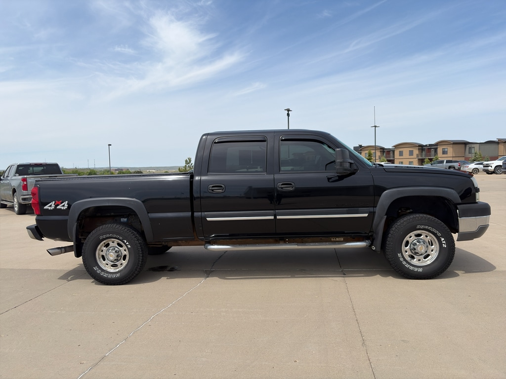 2004 Chevrolet Silverado HD's photo