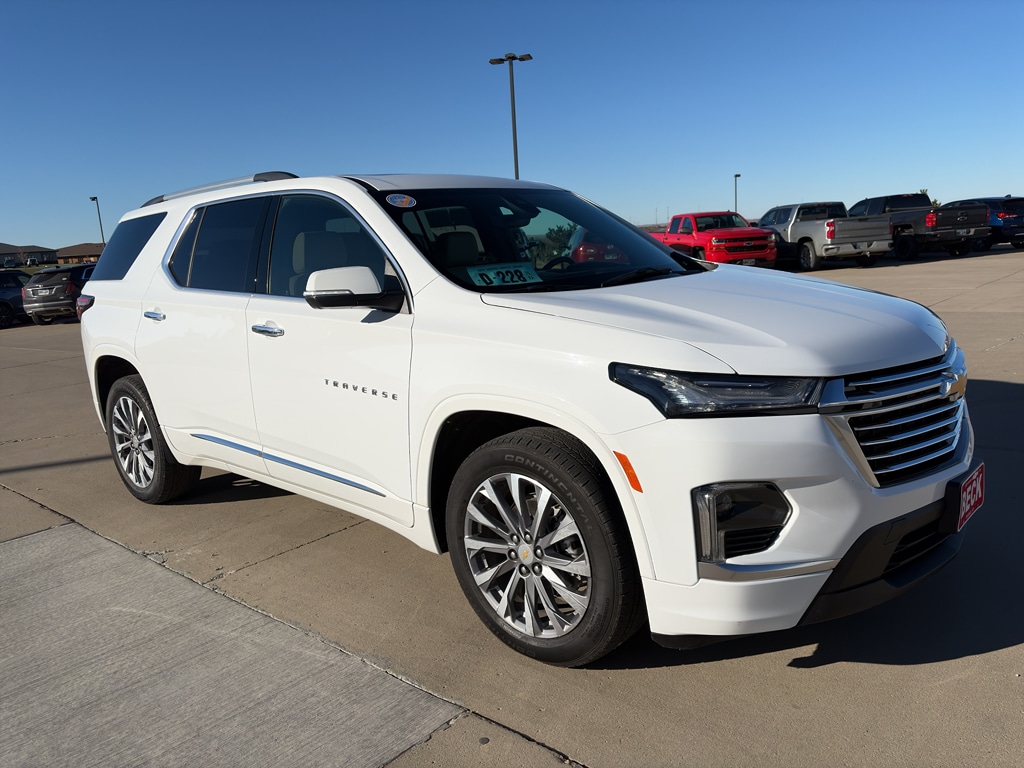 Used 2023 Chevrolet Traverse Premier SUV
