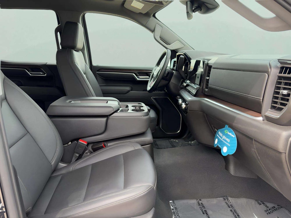 2026 GMC Sierra 1500 SLT - Photo 12