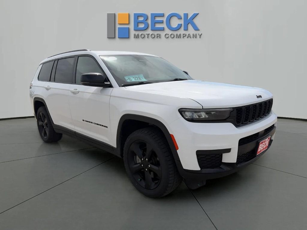 2023 Jeep Grand Cherokee L Altitude 4x4's photo