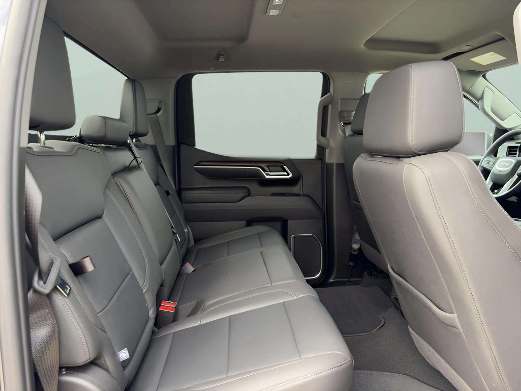 2026 GMC Sierra 1500 SLT - Photo 16