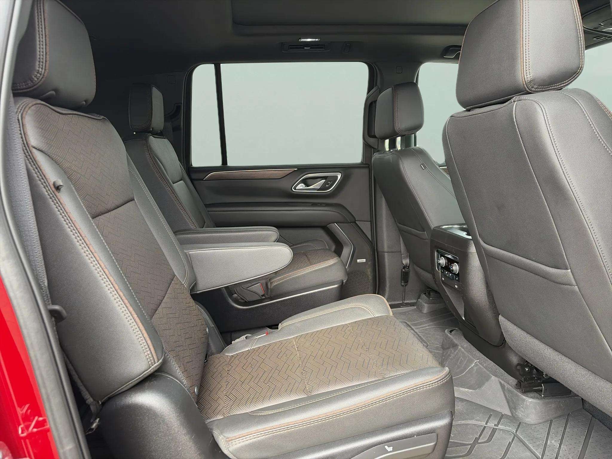 2024 Chevrolet Suburban High Country - Photo 17