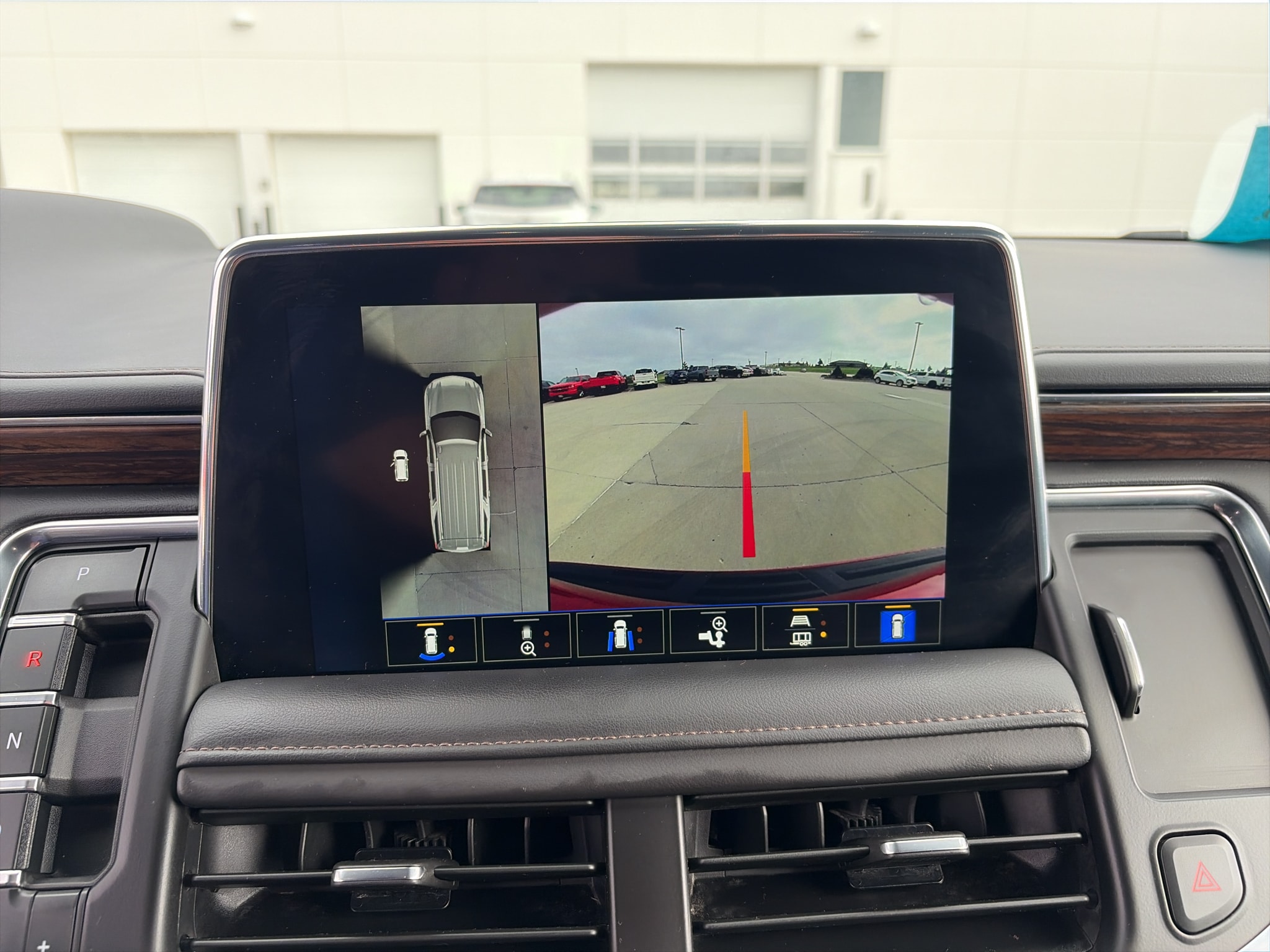2024 Chevrolet Suburban High Country - Photo 33