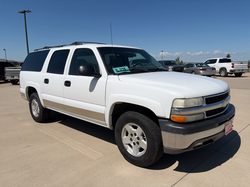 Used 2006 Chevrolet Suburban LS with VIN 1GNFK16Z56J165732 for sale in Pierre, SD