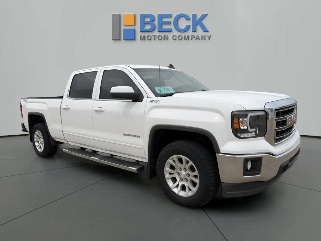 2015 GMC Sierra 4WD Crew Cab SLE SWB's photo