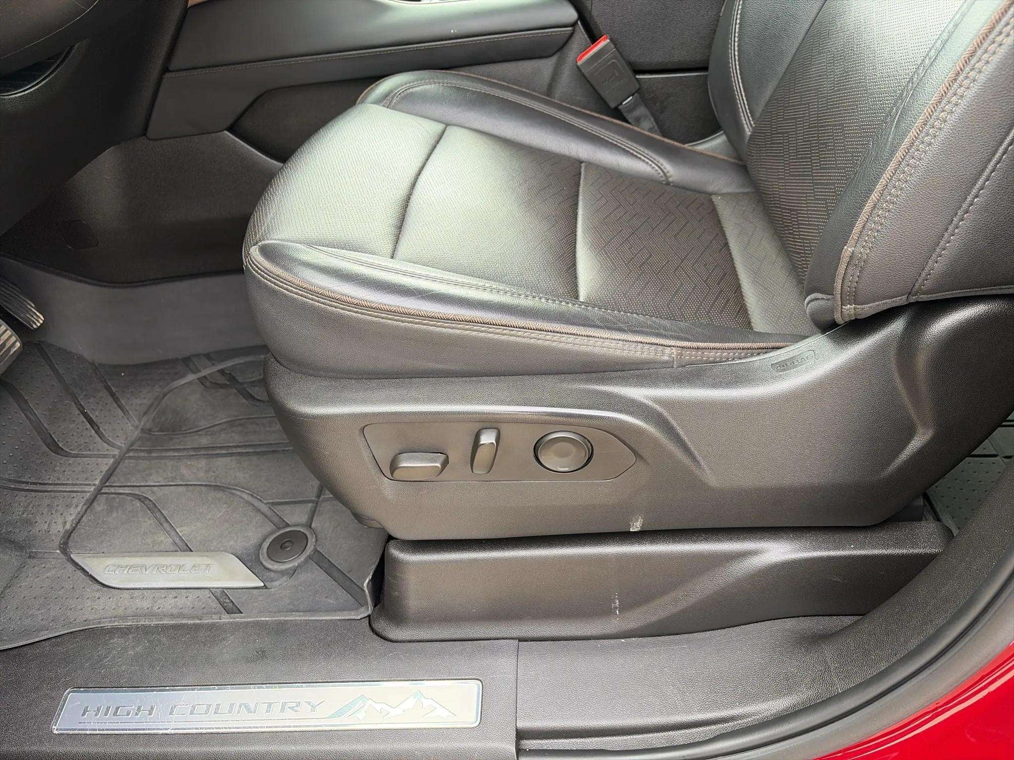 2024 Chevrolet Suburban High Country - Photo 23