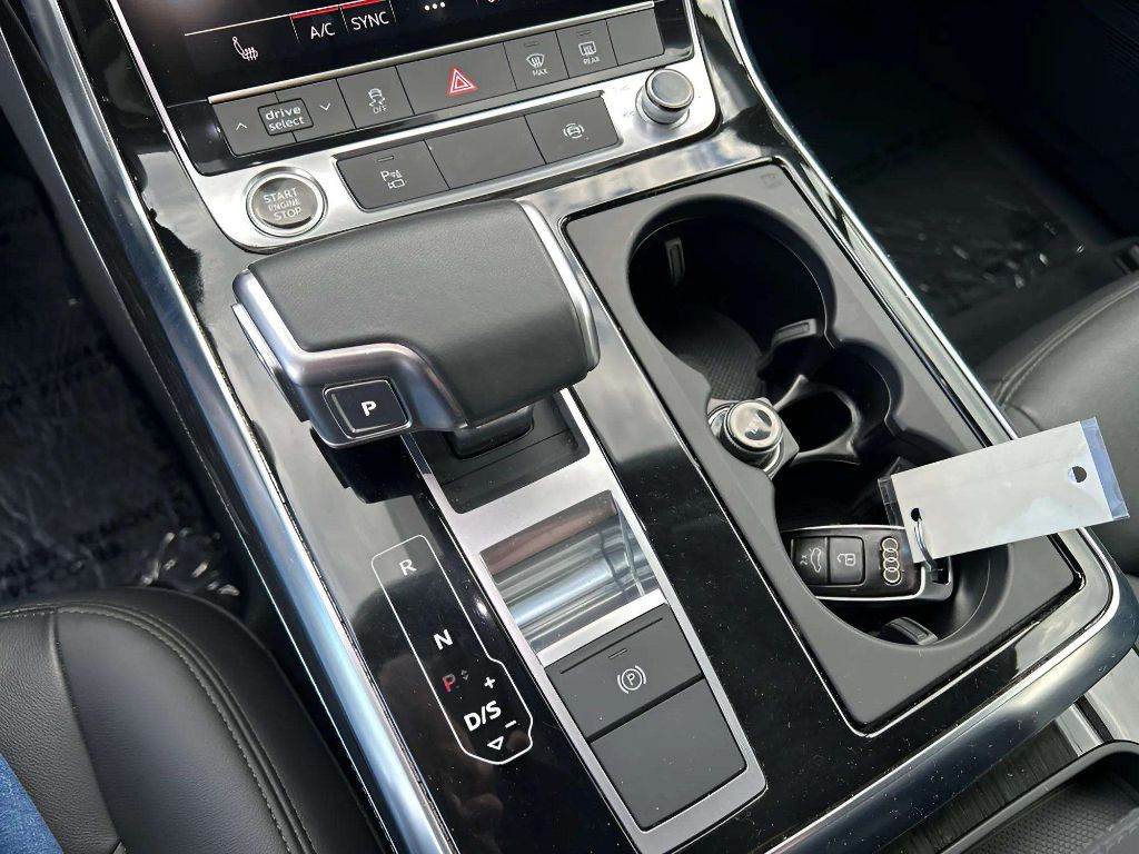 2024 Audi Q7 Premium Plus - Photo 31