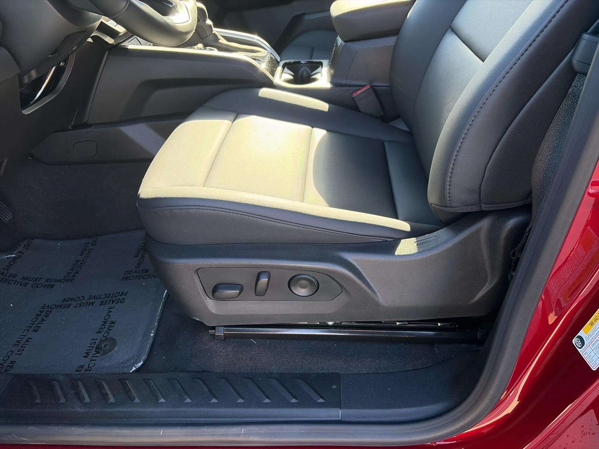 2026 Chevrolet Colorado Trail Boss - Photo 17