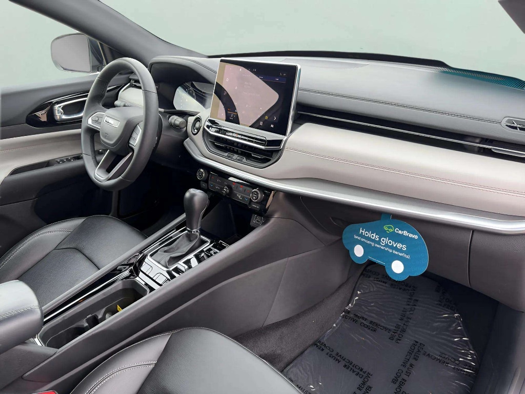 2025 Jeep Compass Limited - Photo 12