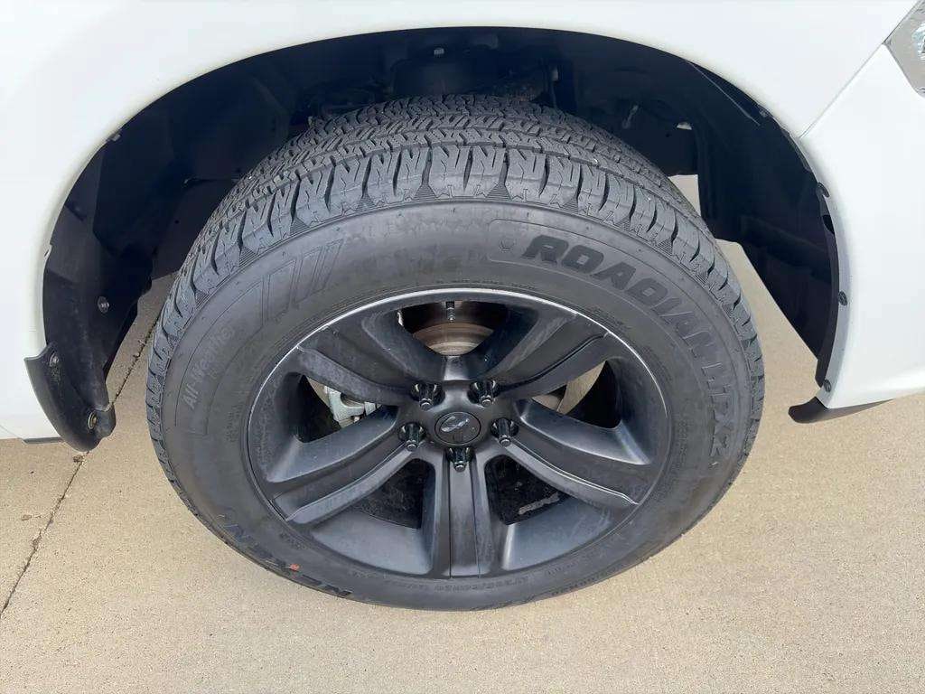 2023 RAM Ram 1500 Classic Express - Photo 32