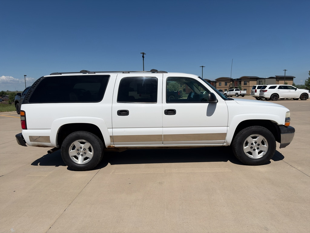2006 Chevrolet Suburban's photo