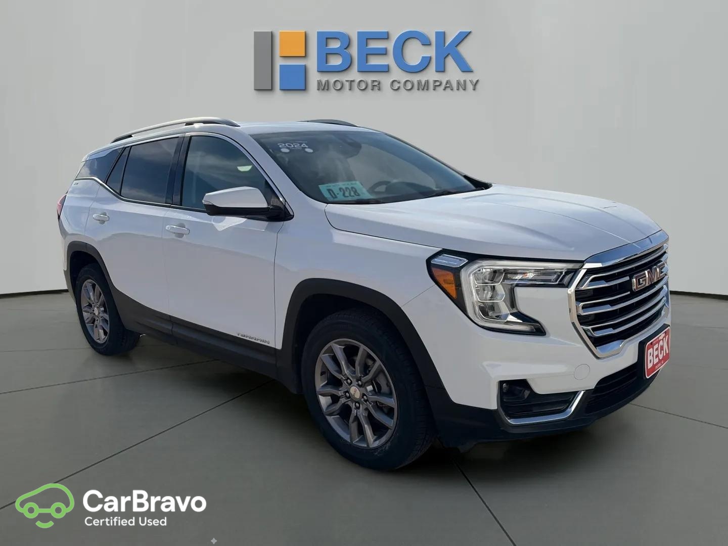 2024 GMC Terrain SLT