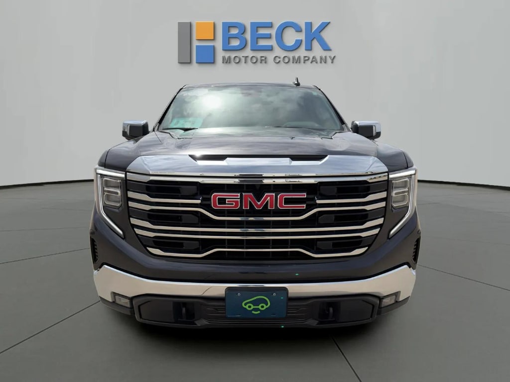 2026 GMC Sierra 1500 SLT - Photo 3