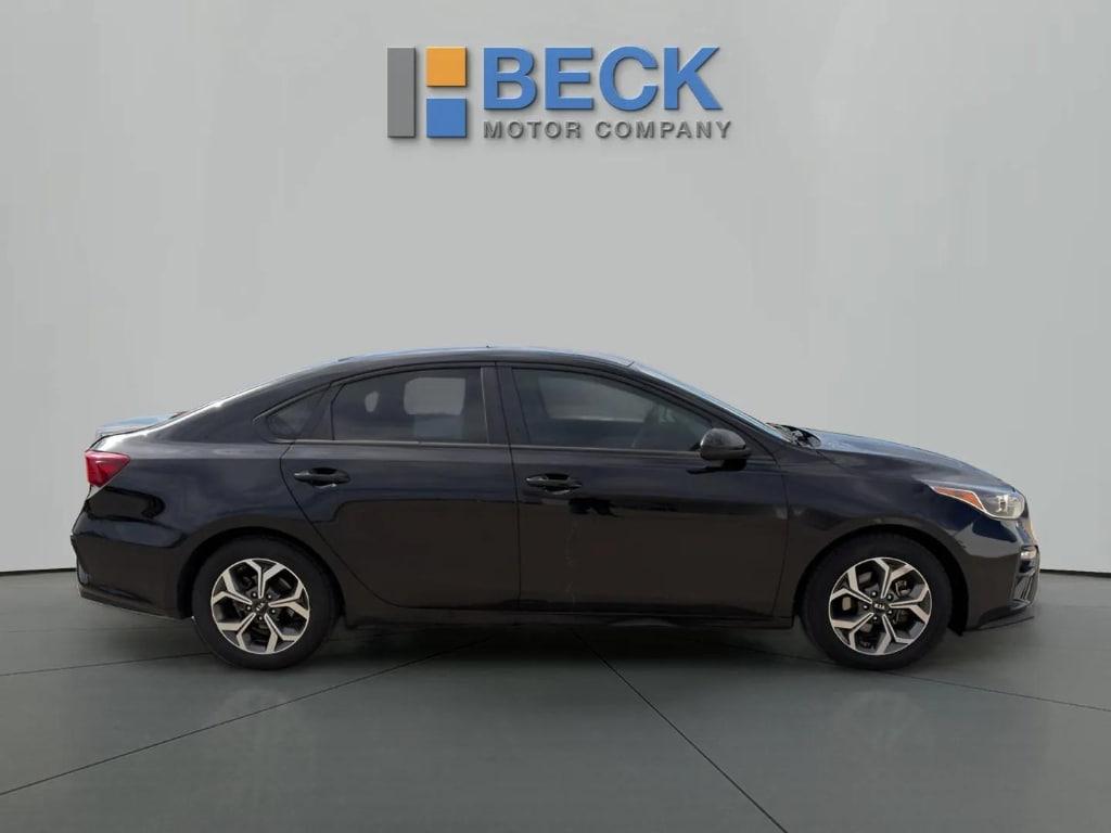 Used 2020 Kia FORTE LXS with VIN 3KPF24AD7LE196995 for sale in Pierre, SD
