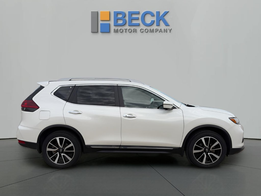 Used 2019 Nissan Rogue SL with VIN 5N1AT2MVXKC743436 for sale in Pierre, SD