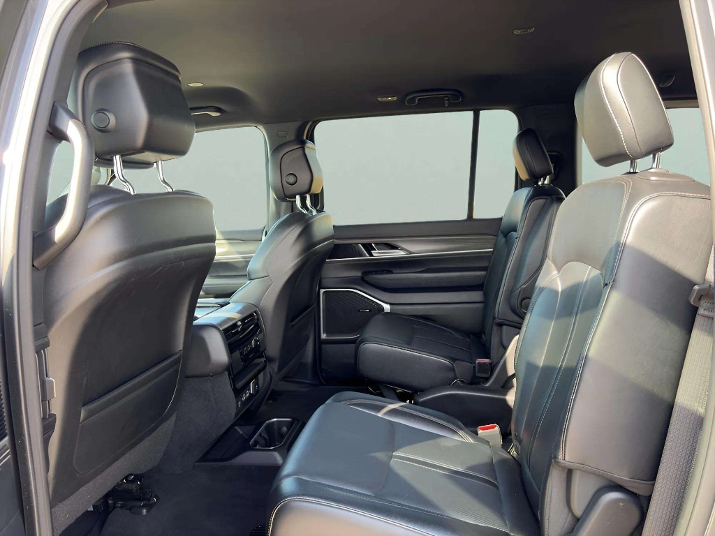 2024 Jeep Wagoneer Series III - Photo 21