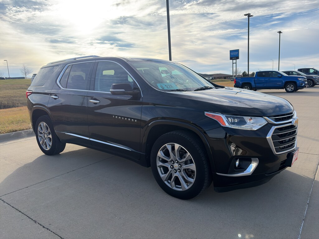 Used 2019 Chevrolet Traverse Premier SUV