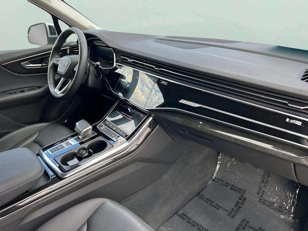 2024 Audi Q7 Premium Plus - Photo 13