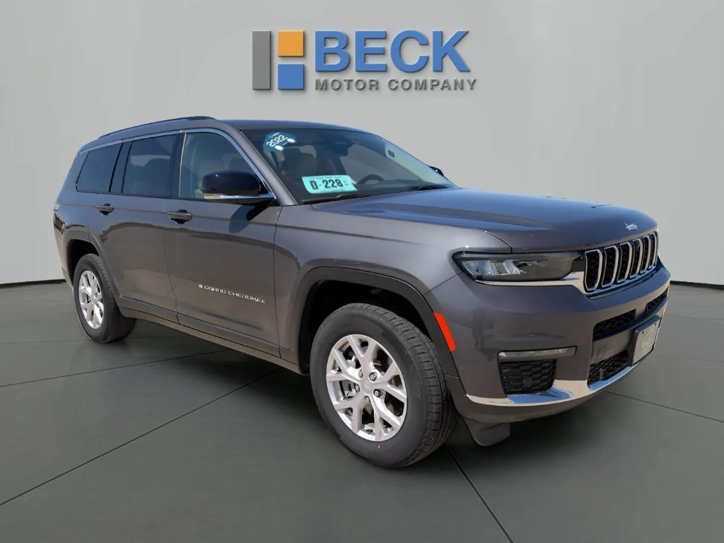 2022 Jeep Grand Cherokee L Limited 4x4's photo